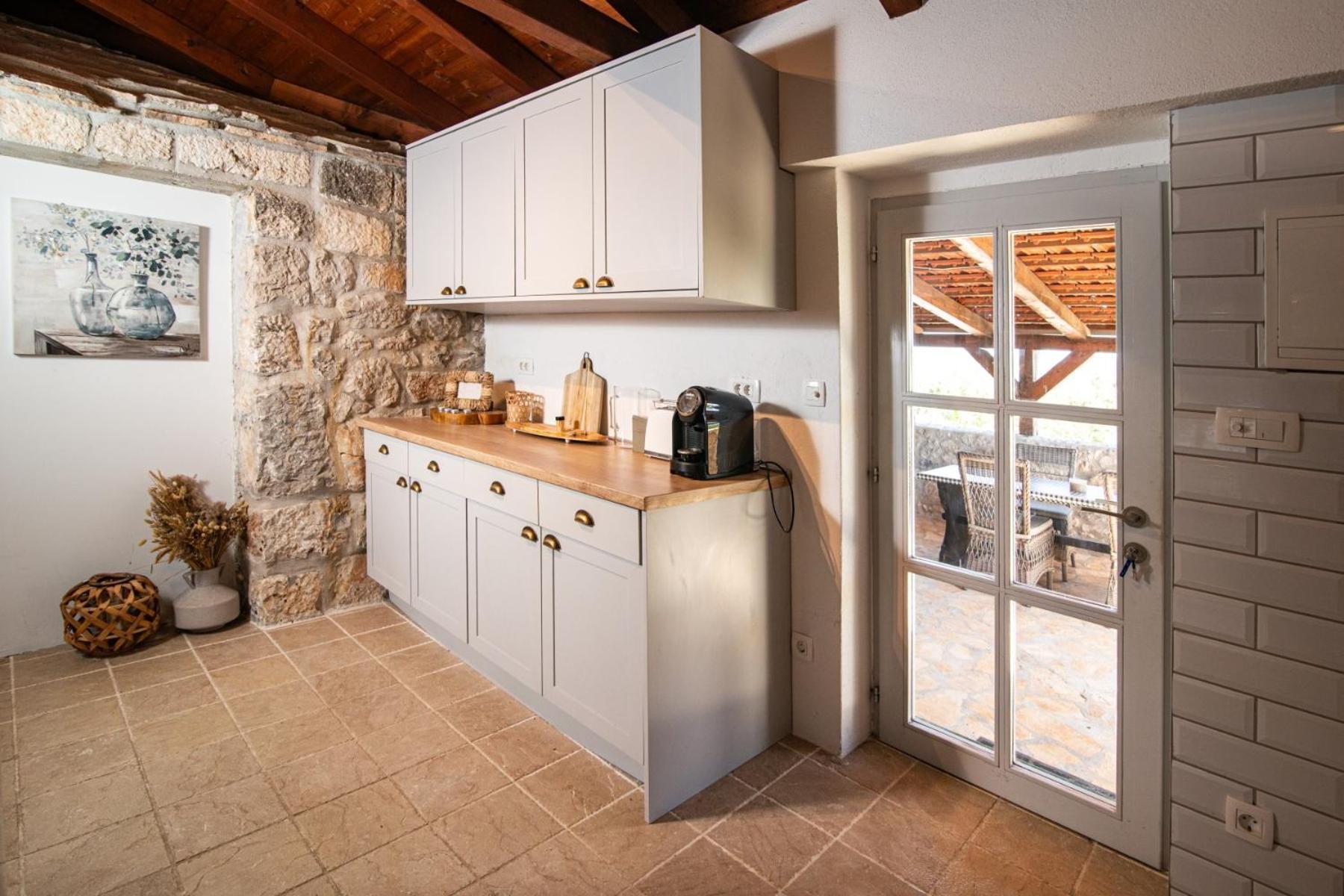 Private Cottage In Olive Grove With Heated Pool Vinišće Kültér fotó